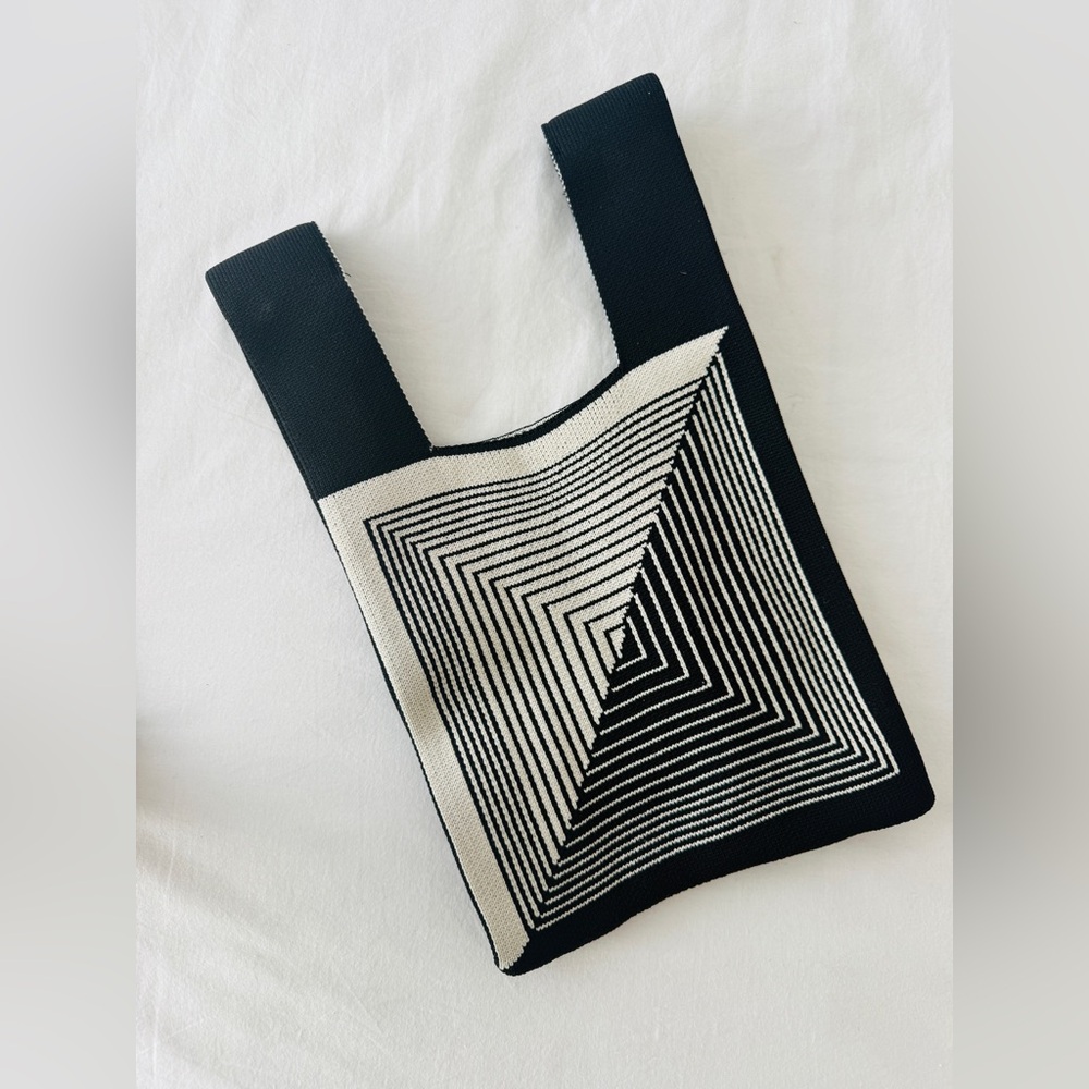 Japanese Knot Minimalist Black and Cream Knit Bag - Picture 4 of 5
